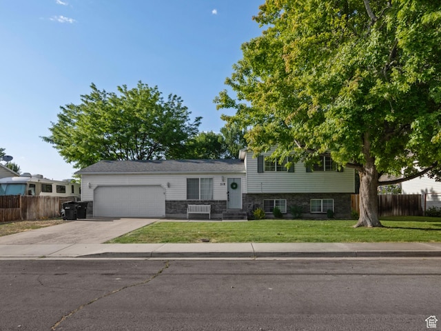 318 W 850 N, Springville, UT 84663 - split level home featuring a garage and driveway