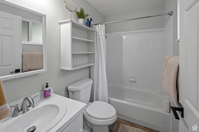 318 W 850 N, Springville, UT 84663 - bathroom featuring shower / tub combo, vanity, and tile patterned floors