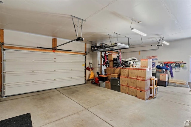 1381 W 425 S, Layton, UT 84041 - garage with a garage door opener