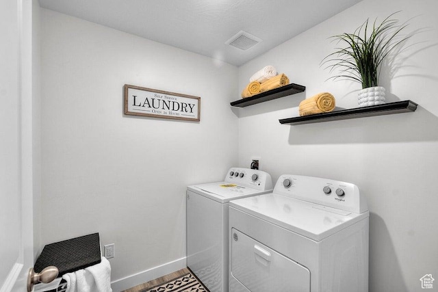 1456 S Staircase Way Unit 4098, Washington, UT 84780 - laundry area featuring washer and dryer and wood finished floors