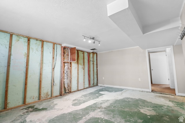 341 E 700 N, Spanish Fork, UT 84660 - unfurnished room with baseboards