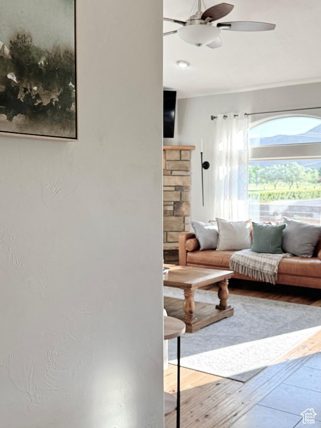 1790 S 940 W, Richfield, UT 84701 - living area with ceiling fan and wood finished floors