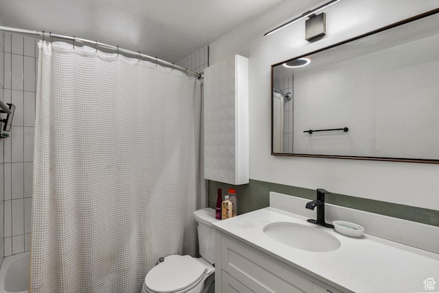 8168 S Darin St, Midvale, UT 84047 - full bath with vanity and shower / tub combo with curtain