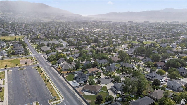 692 E Country Breeze Cir S, Draper, UT 84020 - aerial view of property and surrounding area featuring mountains and nearby suburban area