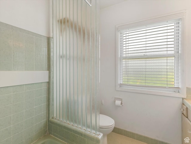 1815 E Hillcrest Ave, Salt Lake City, UT 84106 - bathroom with vanity, plenty of natural light, and shower / washtub combination