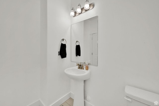 892 N 900 W, Tremonton, UT 84337 - bathroom featuring toilet and baseboards