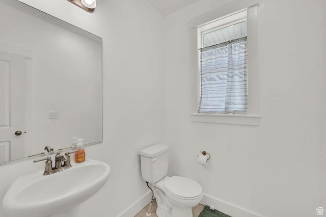 892 N 900 W, Tremonton, UT 84337 - half bath featuring a sink and baseboards