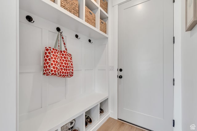 10948 S Samoa Dune Dr Unit 1027, South Jordan, UT 84009 - mudroom featuring light wood-type flooring