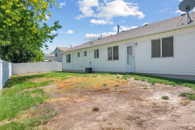1520 W 300 S, Lehi, UT 84043 - back of property featuring a fenced backyard