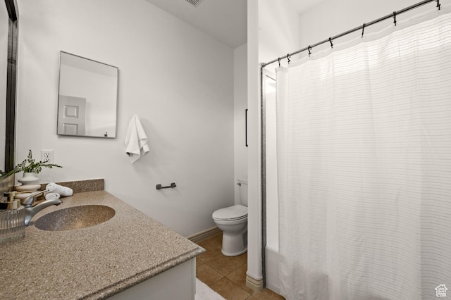5155 S Alvera Dr E, Holladay, UT 84117 - full bath featuring vanity, tile patterned floors, and shower / bath combo