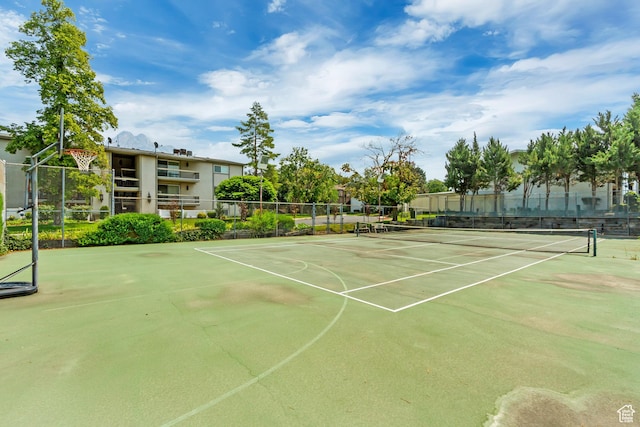 4851 S Woodbridge Dr Unit 38, Holladay, UT 84117 - view of tennis court with community basketball court