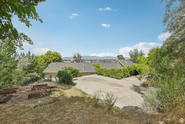 1174 Oakmont Ln, Provo, UT 84604 - view of yard with a garden and a mountain view