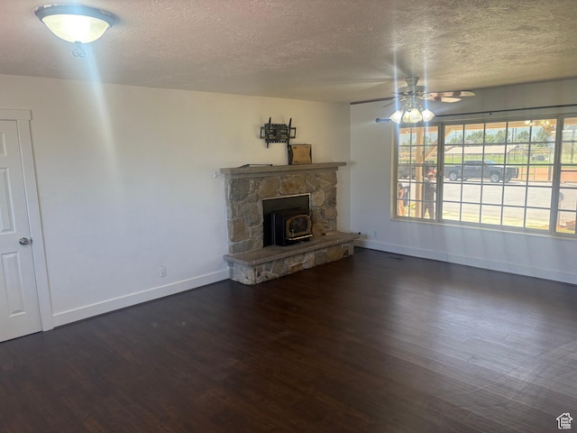 585 S 600 W, Heber City, UT 84032 - unfurnished living room with a textured ceiling, wood finished floors, and a ceiling fan