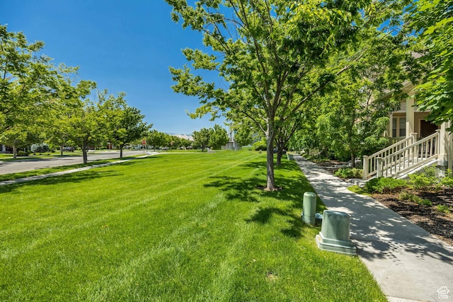 10253 S Clarks Hill Dr, South Jordan, UT 84009 - view of green lawn