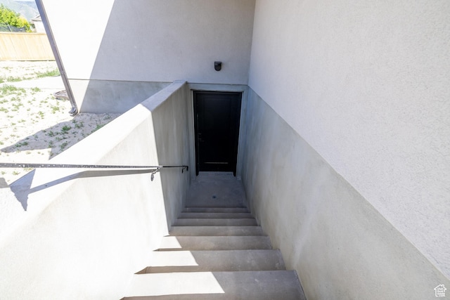 361 E Ventura Blvd, Tooele, UT 84074 - view of staircase