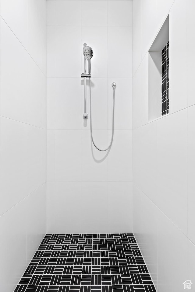 4982 W 3175 S, Hurricane, UT 84737 - full bath featuring a tile shower and brick patterned floors