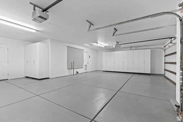 3342 S 240 W, Washington, UT 84780 - garage featuring a garage door opener