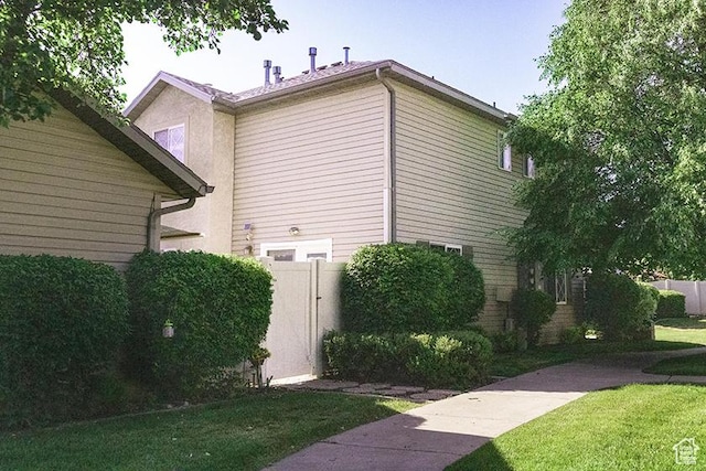 435 W Cobblestone Dr, Providence, UT 84332 - view of side of home