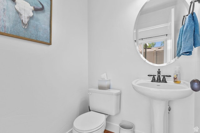 4269 W Lake Brg S, South Jordan, UT 84009 - bathroom with toilet and baseboards