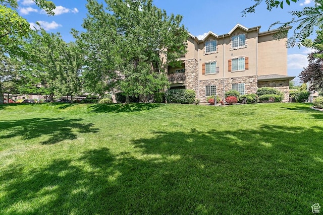 181 N 1200 W Unit 103, Orem, UT 84057 - view of grassy yard
