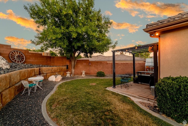 1430 W 365 N, Hurricane, UT 84737 - fenced backyard with a patio area
