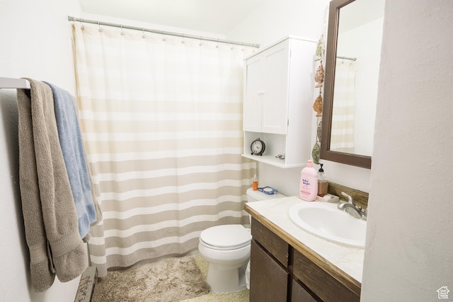 454 W 650 N, Vernal, UT 84078 - full bath with vanity and a shower with shower curtain