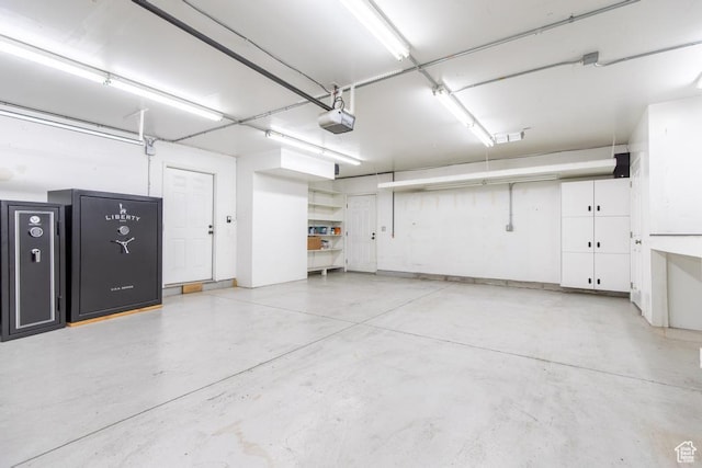 1033 S Southgate Ct W, Logan, UT 84321 - garage with a garage door opener