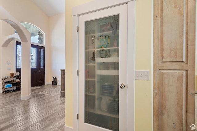 4925 W 3500 S, West Haven, UT 84401 - detailed view of wood finished floors, arched walkways, and a sauna / steam room