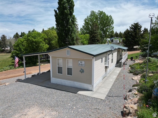 3077 S Edgemont Dr, Garden City, UT 84028 - view of side of home