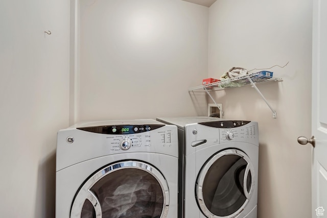 846 N Sapphire St, Morgan, UT 84050 - laundry area featuring washing machine and clothes dryer