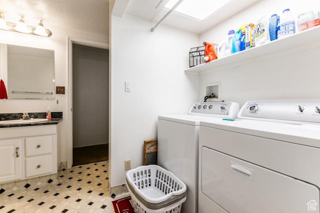 5668 S 1090 W, Murray, UT 84123 - laundry room featuring washer and dryer and light floors