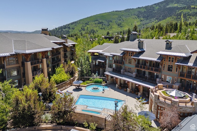 3558 Escala Ct Unit 252, Park City, UT 84098 - community pool with a community hot tub, a mountain view, and a forest view