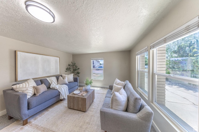 774 W 4375 S, Riverdale, UT 84405 - living room with a textured ceiling