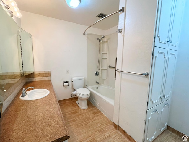 399 W 400 N Unit 47, Bountiful, UT 84010 - bathroom featuring wood finished floors, shower / bathtub combination, and vanity