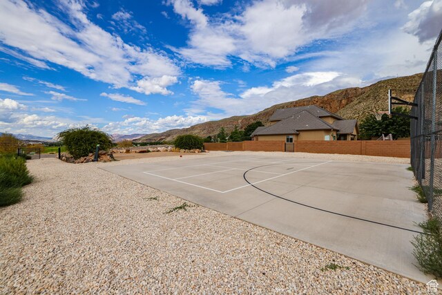 595 W 2050 S, Hurricane, UT 84737 - view of basketball court featuring a mountain view and community basketball court