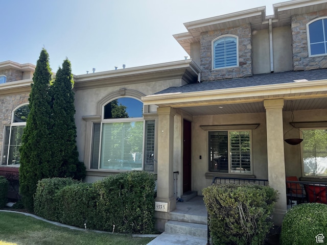 933 N 900 W, Orem, UT 84057 - doorway to property with a porch and stucco siding
