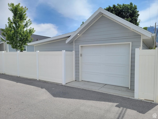 298 E 400 S, Orem, UT 84058 - view of garage