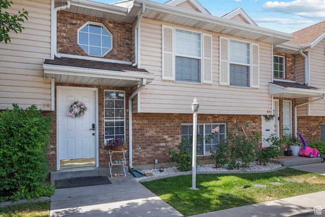 70 E 135 N, Orem, UT 84057 - entrance to property featuring brick siding