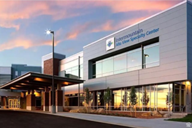 8072 S 300 E Unit 246, Midvale, UT 84070 - view of building exterior