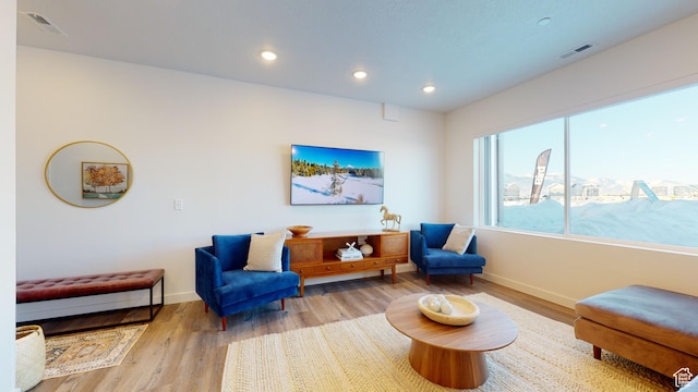 1378 S Sawmill Blvd Unit 7-703, Heber City, UT 84032 - living area featuring wood finished floors and recessed lighting