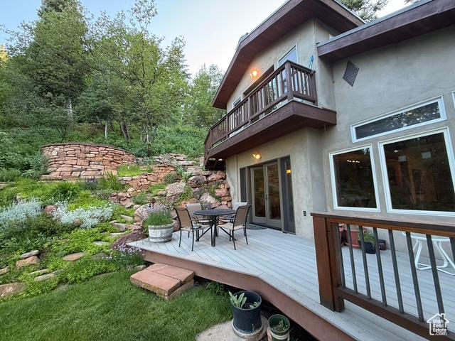 2137 N Pinecrest Canyon Rd Unit 35, Emigration Canyon, UT 84108 - view of deck