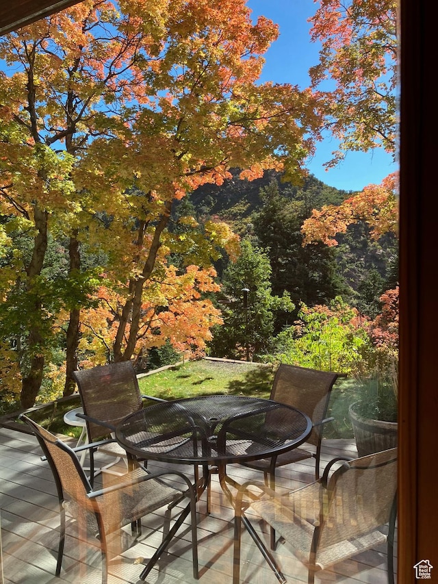 2137 N Pinecrest Canyon Rd Unit 35, Emigration Canyon, UT 84108 - balcony with outdoor dining space