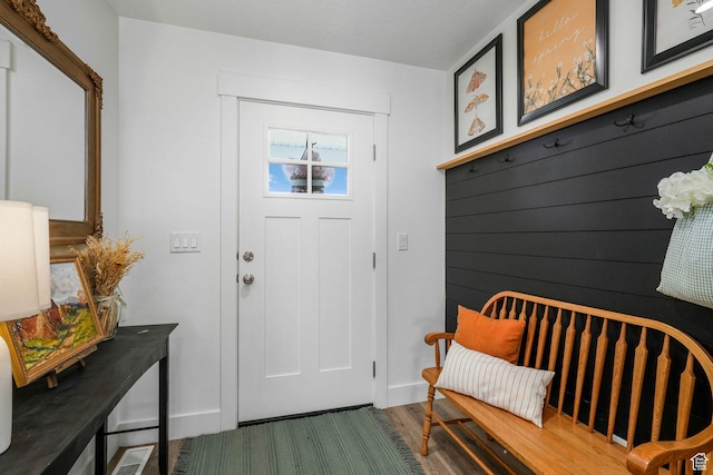 893 N 300 W, Santaquin, UT 84655 - entryway featuring baseboards and wood finished floors