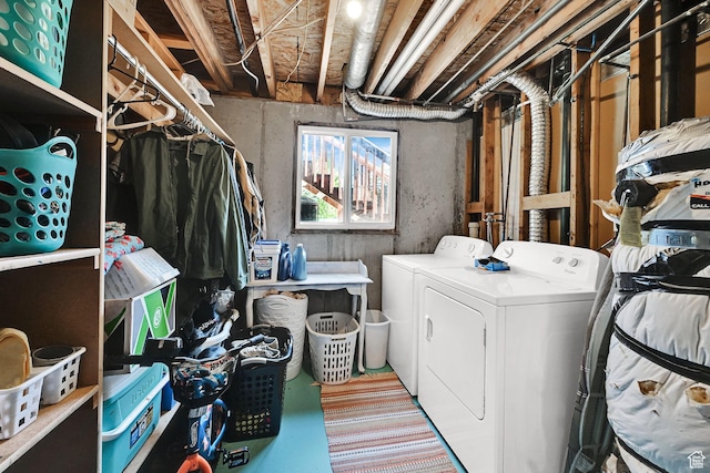 604 W 1750 N, Clinton, UT 84015 - laundry area featuring washer and dryer
