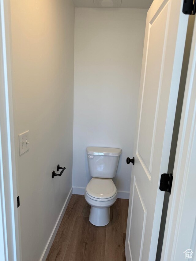 274 N 825 W, Clearfield, UT 84015 - bathroom with baseboards and wood finished floors