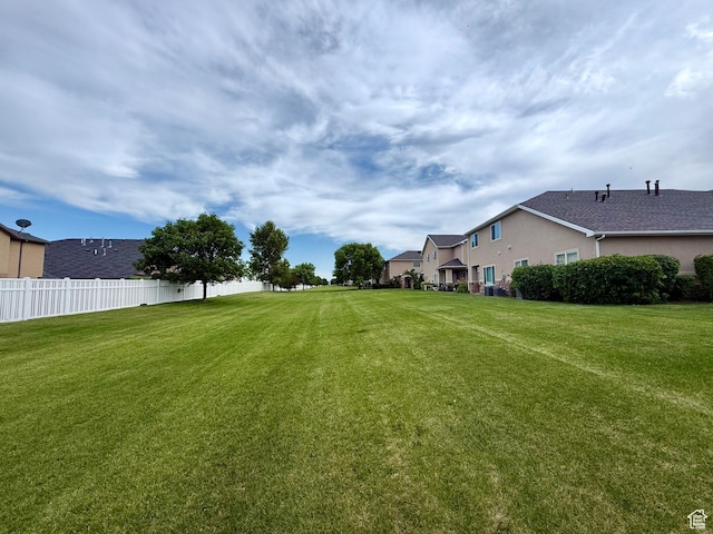 7089 S Brittany Town Dr, West Jordan, UT 84084 - view of yard