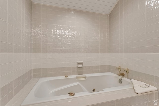 7525 Ridge Dr Unit 19, Park City, UT 84060 - full bath with a tub with jets