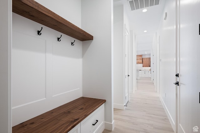 794 S 1690 W, Hurricane, UT 84737 - mudroom with light wood finished floors and recessed lighting