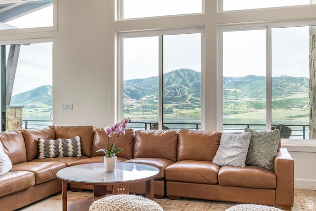 11795 N Star Gazer Cir, Hideout, UT 84036 - living room featuring a mountain view