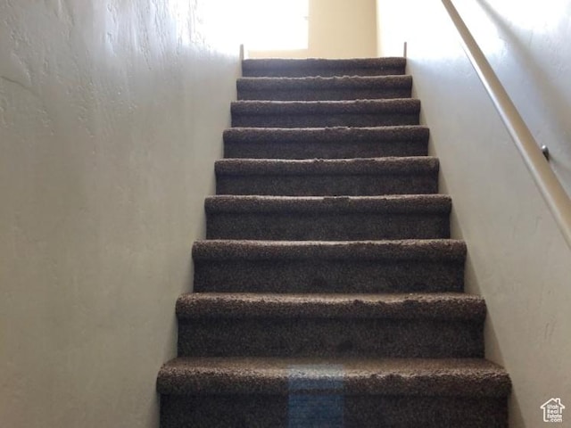 206 N 750 E, Vineyard, UT 84059 - view of staircase